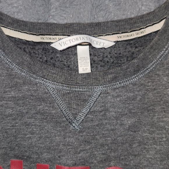 VICTORIA SECRET SWEATER! - Picture 2 of 3